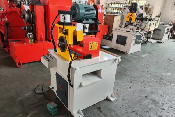Features of Hydraulic Pipe Chamfering Machine
