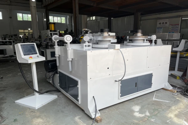 Features of GY168NC Large-Diameter Pipe Rolling Machine