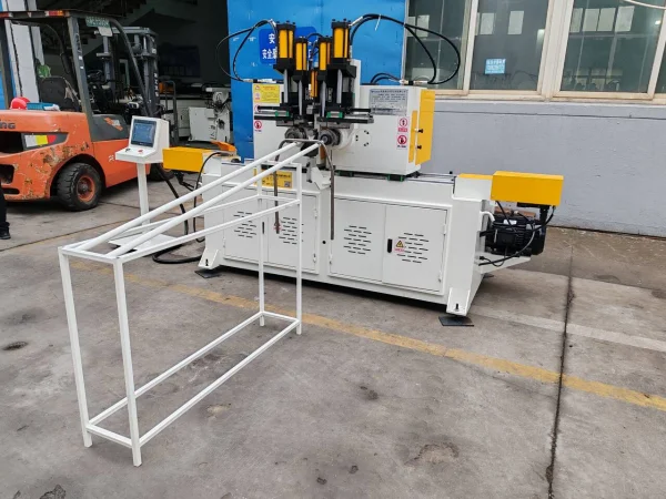 A Double-Head Pipe Bending Machine